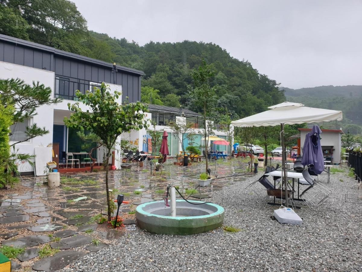 Sky Vivaldi Pension Hongcheon Exterior photo