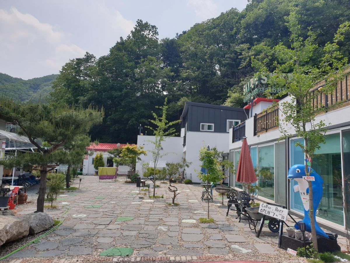 Sky Vivaldi Pension Hongcheon Exterior photo