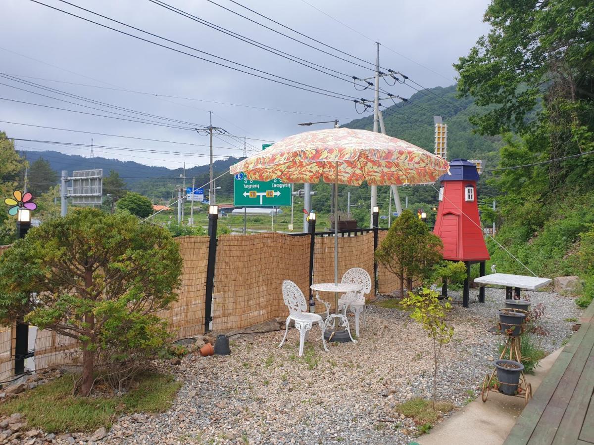 Sky Vivaldi Pension Hongcheon Exterior photo