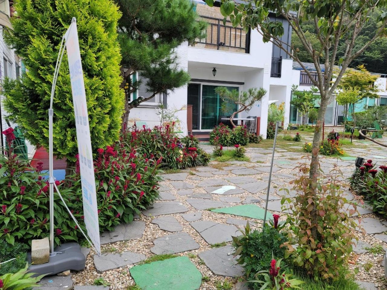 Sky Vivaldi Pension Hongcheon Exterior photo